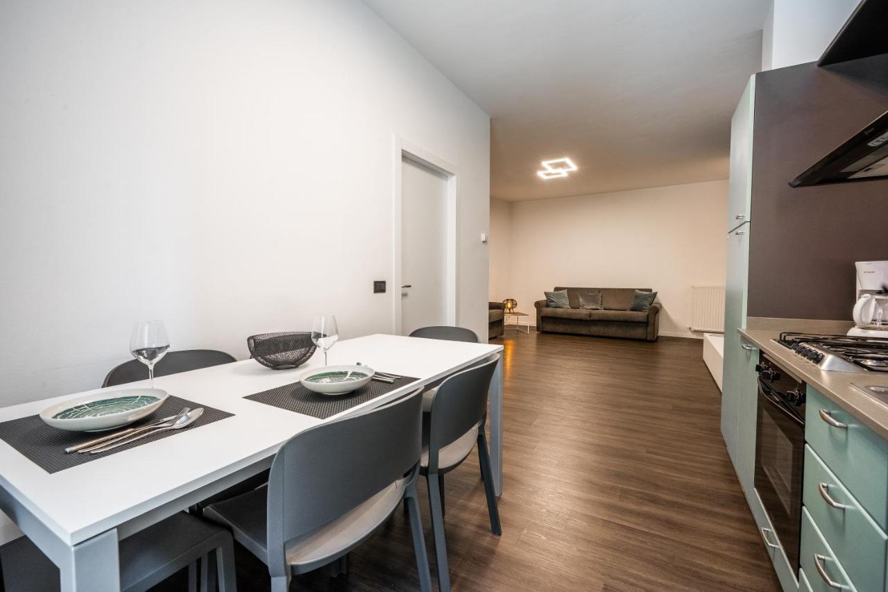 Appartamenti Vasco Renna Surf Center 토르볼레 외부 사진